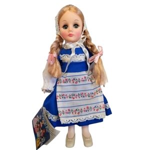 Effanbee Dolls of the World Sweden 11.5 inches tall.